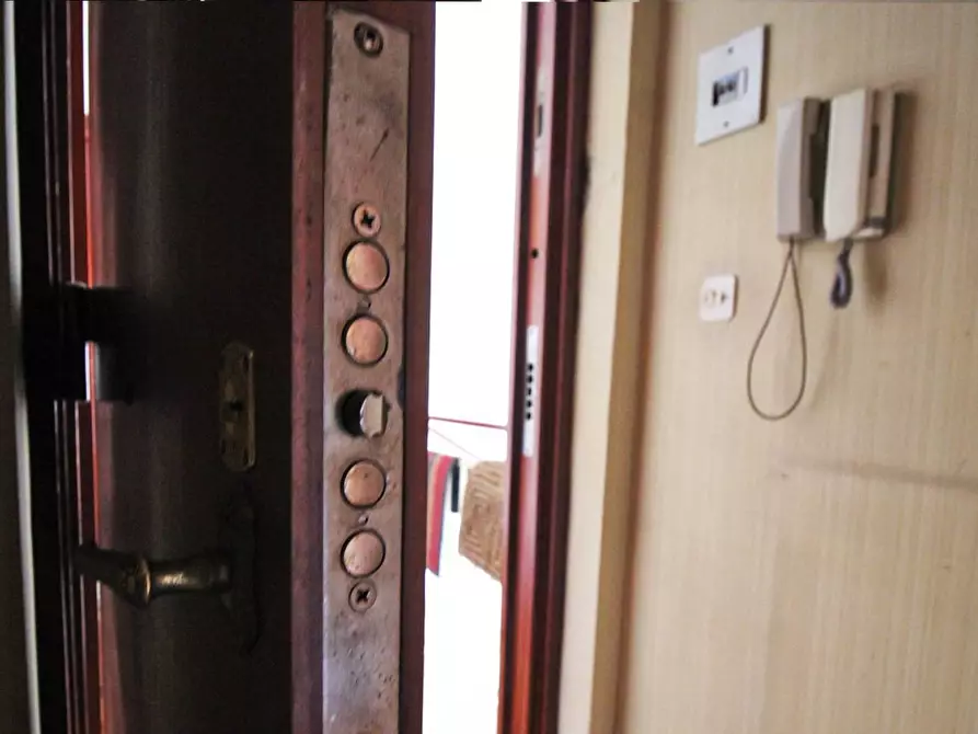 Immagine 5 di Appartamento in vendita  in Corso Dei Mille 1315 a Palermo