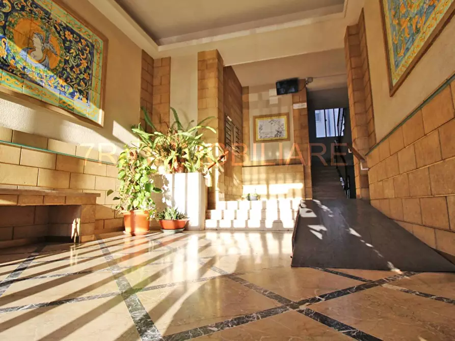 Immagine 3 di Appartamento in vendita  in Via Guido D'arezzo 16 a Palermo