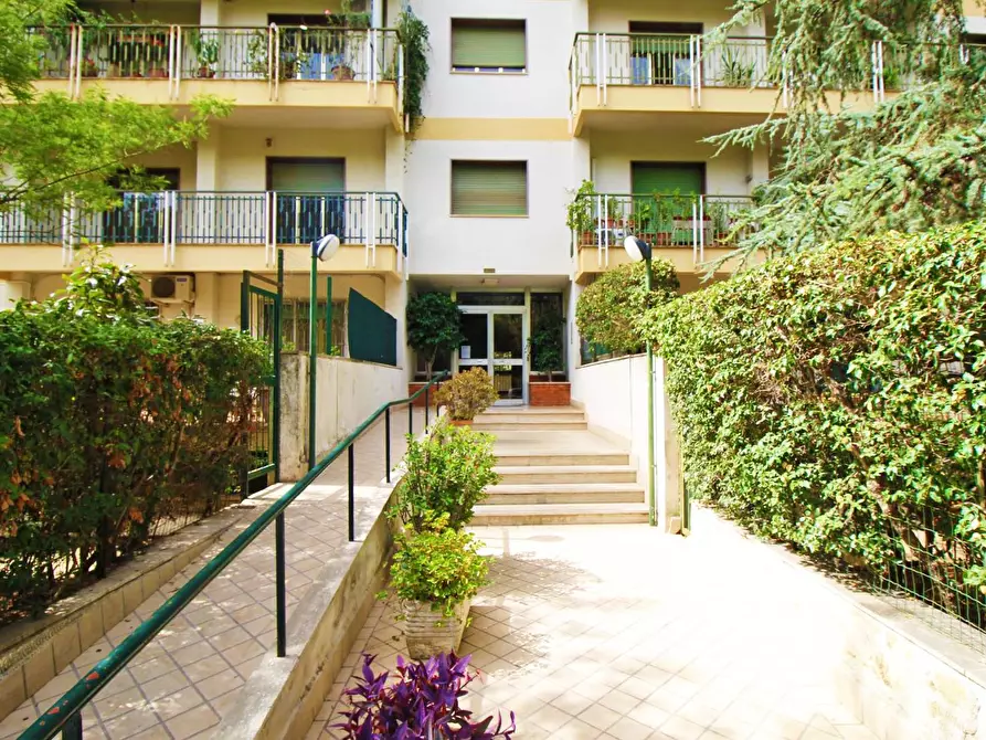 Immagine 4 di Appartamento in vendita  in Piazza Giovanni Paolo ii 18 a Palermo