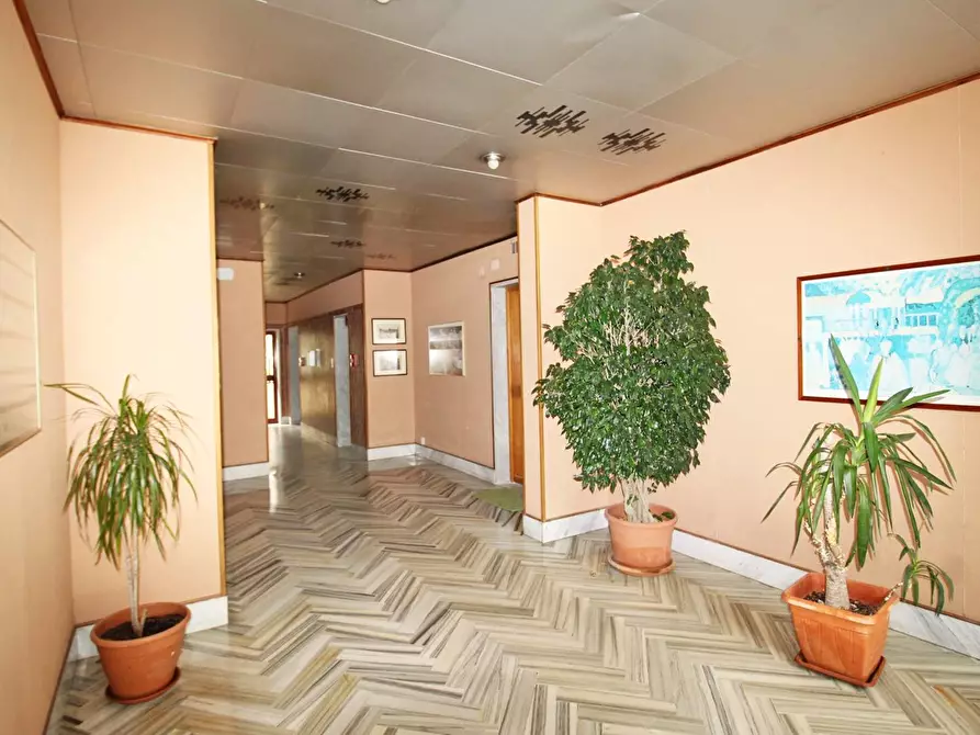 Immagine 6 di Appartamento in vendita  in Piazza Giovanni Paolo ii 18 a Palermo