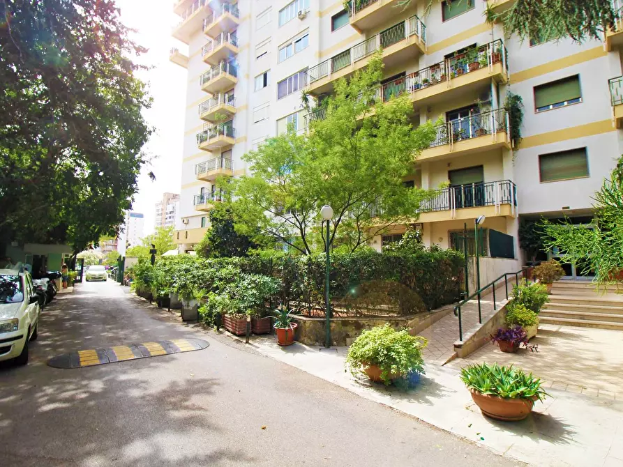 Immagine 7 di Appartamento in vendita  in Piazza Giovanni Paolo ii 18 a Palermo