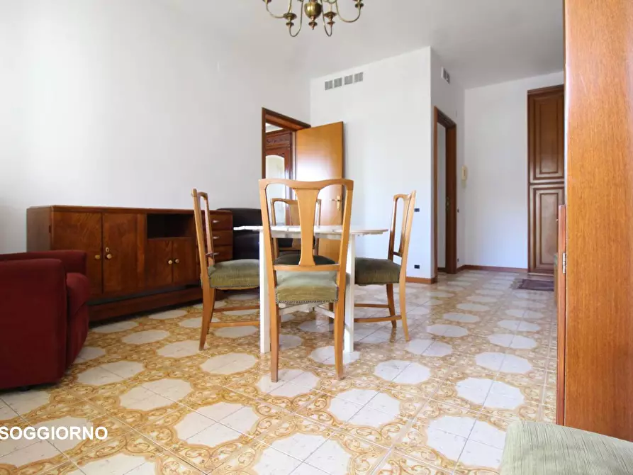 Immagine 9 di Appartamento in vendita  in Piazza Giovanni Paolo ii 18 a Palermo