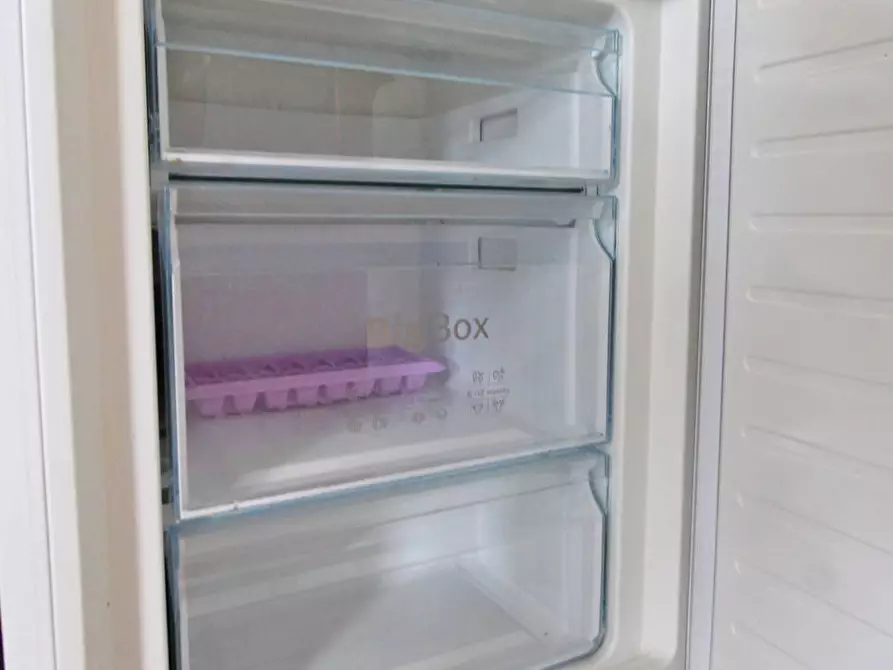 Immagine 42 di Appartamento in vendita  in Piazza Giovanni Paolo ii 18 a Palermo