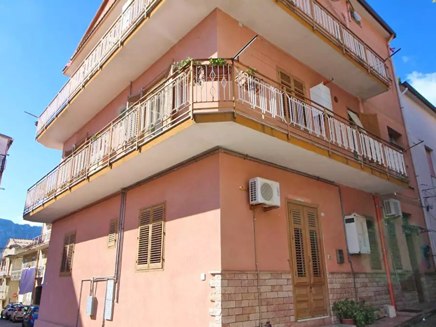 Immagine 64 di Appartamento in vendita  in Via Pio La torre 17 a Piana Degli Albanesi