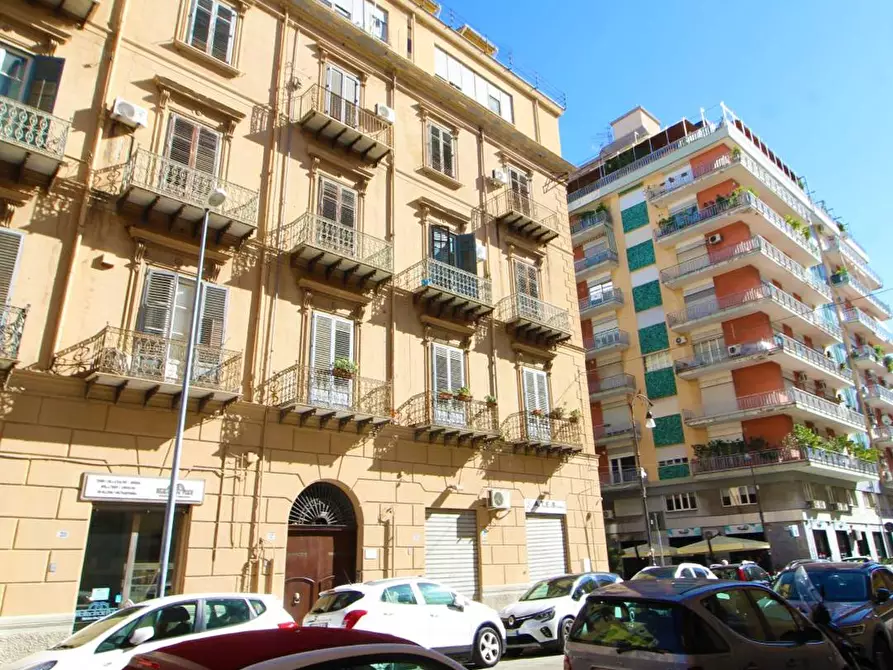 Immagine 2 di Appartamento in affitto  in Via Giuseppe La Masa 37 a Palermo