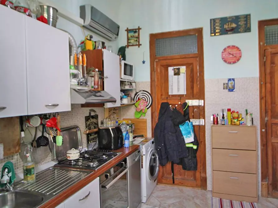 Immagine 17 di Appartamento in vendita  in piazza kalsa a Palermo