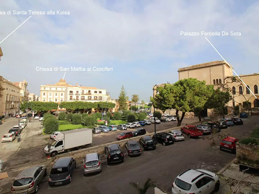 Immagine 26 di Appartamento in vendita  in piazza kalsa a Palermo