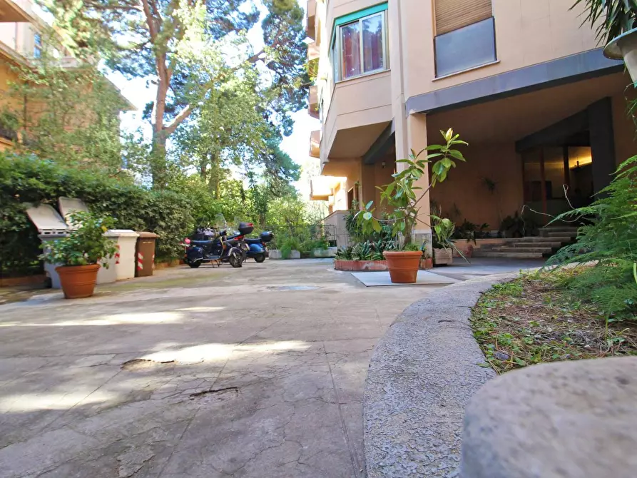 Immagine 7 di Appartamento in vendita  in Via Dante 157 a Palermo