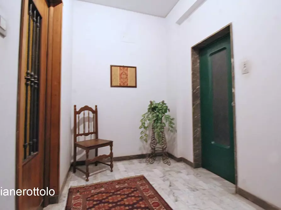 Immagine 15 di Appartamento in vendita  in Via Dante 157 a Palermo