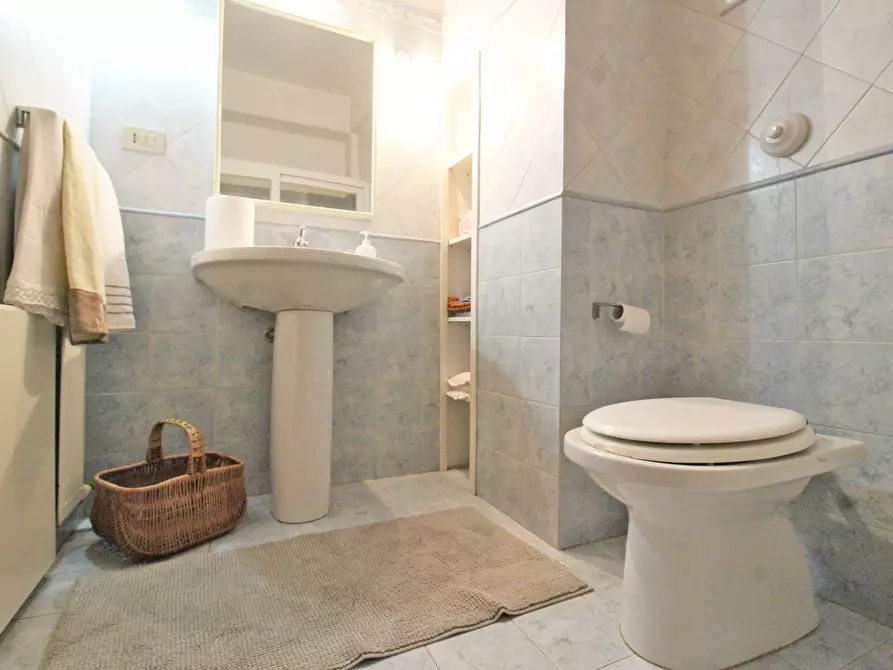 Immagine 60 di Appartamento in vendita  in Via Dante 157 a Palermo