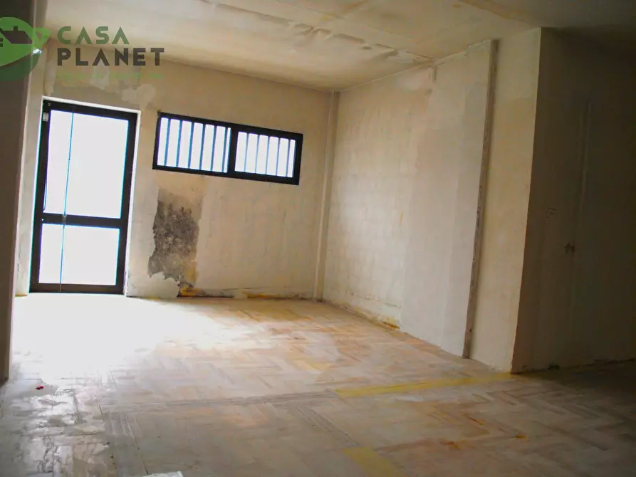 Immagine 6 di Locale commerciale in vendita  in lomellina 36 a Mira