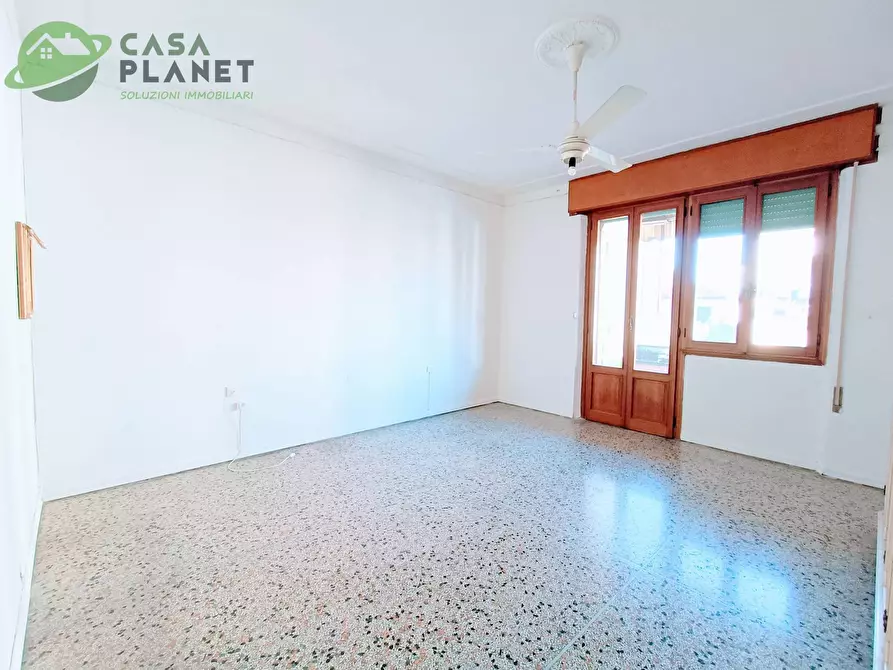 Immagine 3 di Appartamento in vendita  in VIA DELLE MARMAROLE a Venezia