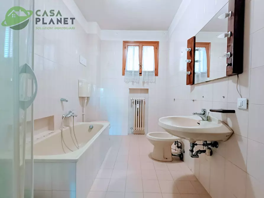 Immagine 8 di Appartamento in vendita  in VIA DELLE MARMAROLE a Venezia