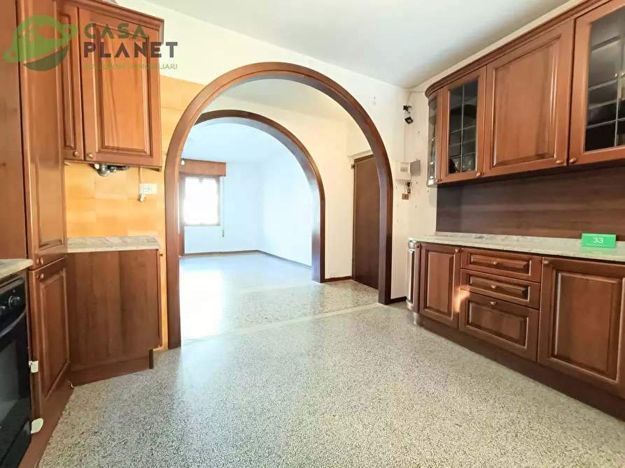 Immagine 14 di Appartamento in vendita  in VIA DELLE MARMAROLE a Venezia