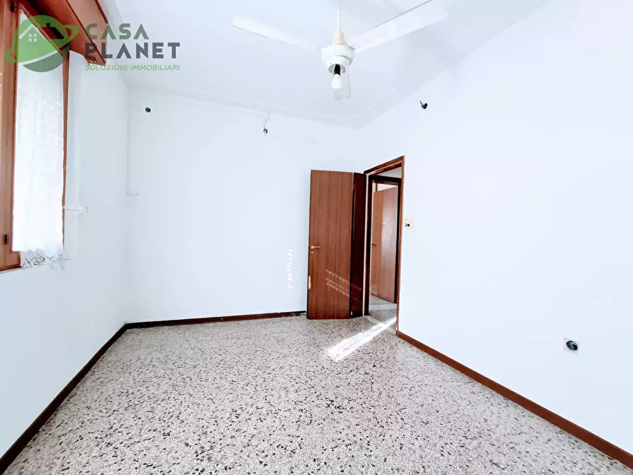 Immagine 15 di Appartamento in vendita  in VIA DELLE MARMAROLE a Venezia