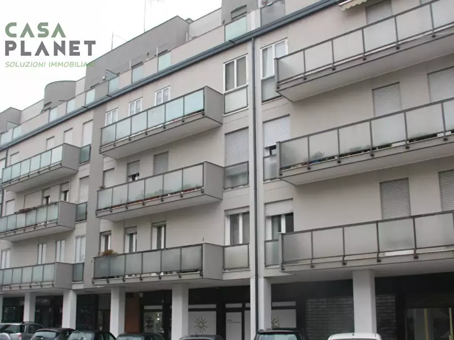 Immagine 3 di Negozio in vendita  in Via Olivolo a Venezia