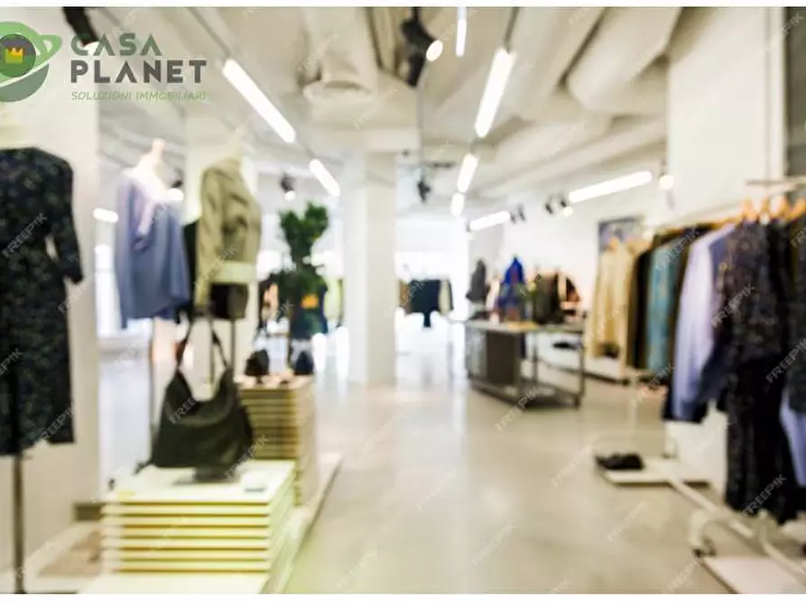 Immagine 3 di Attività commerciale in vendita  in PIAZZA a Mirano