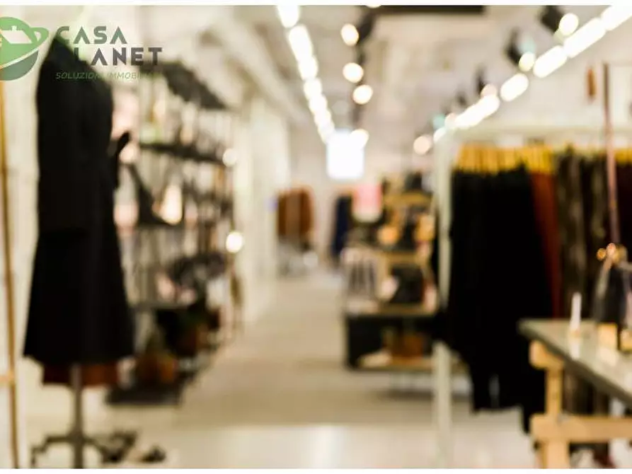 Immagine 6 di Attività commerciale in vendita  in PIAZZA a Mirano