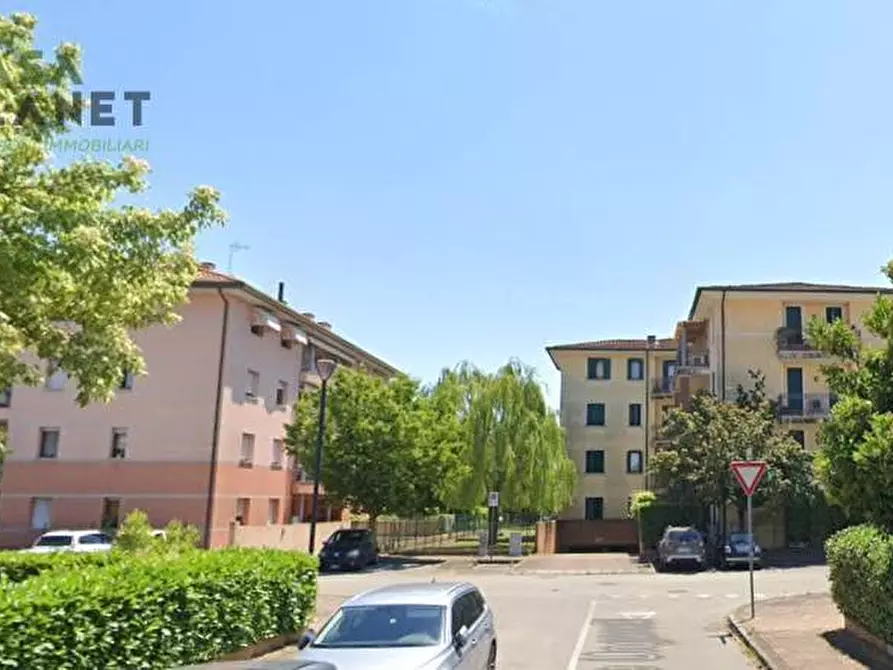 Immagine 2 di Box auto in vendita  in VIA UNGARETTI a Mogliano Veneto