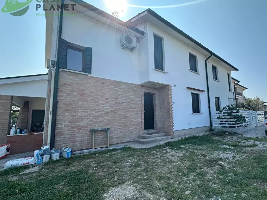 Immagine 1 di Casa semindipendente in vendita  in VIA ZERO BRANCO a Mogliano Veneto