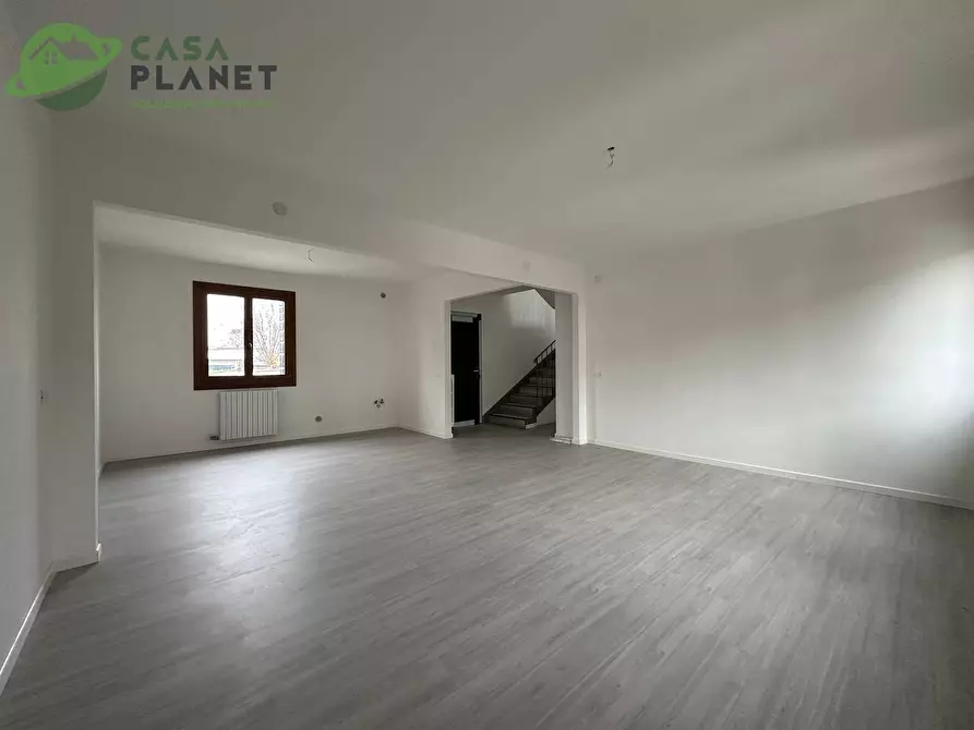 Immagine 25 di Casa semindipendente in vendita  in VIA ZERO BRANCO a Mogliano Veneto