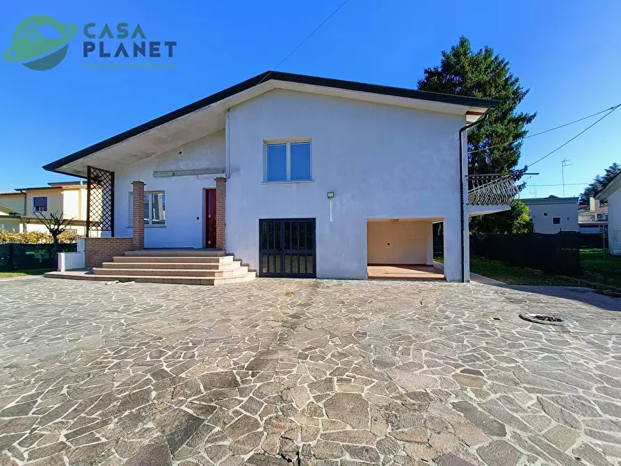 Immagine 2 di Casa indipendente in vendita  in VIA ZERMANESA a Mogliano Veneto