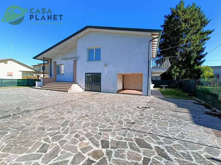 Immagine 3 di Casa indipendente in vendita  in VIA ZERMANESA a Mogliano Veneto