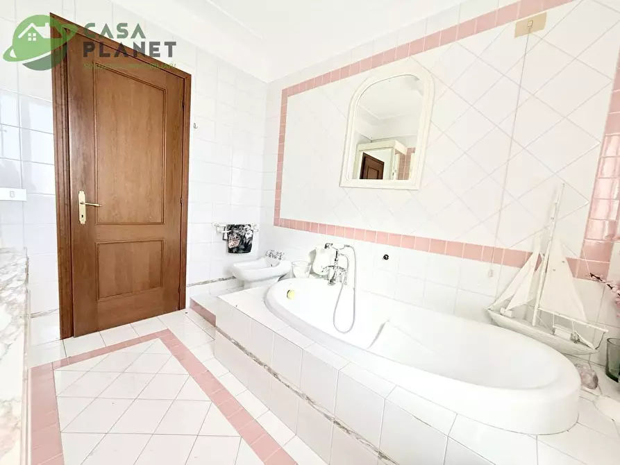 Immagine 18 di Casa semindipendente in vendita  in Via Castellana a Venezia