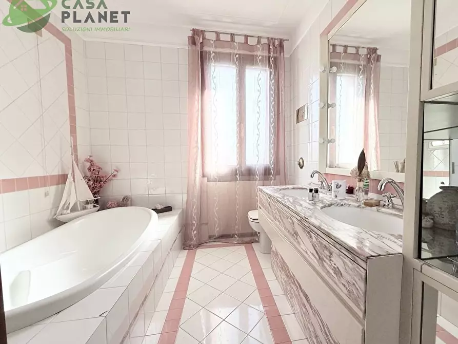 Immagine 17 di Casa semindipendente in vendita  in Via Castellana a Venezia