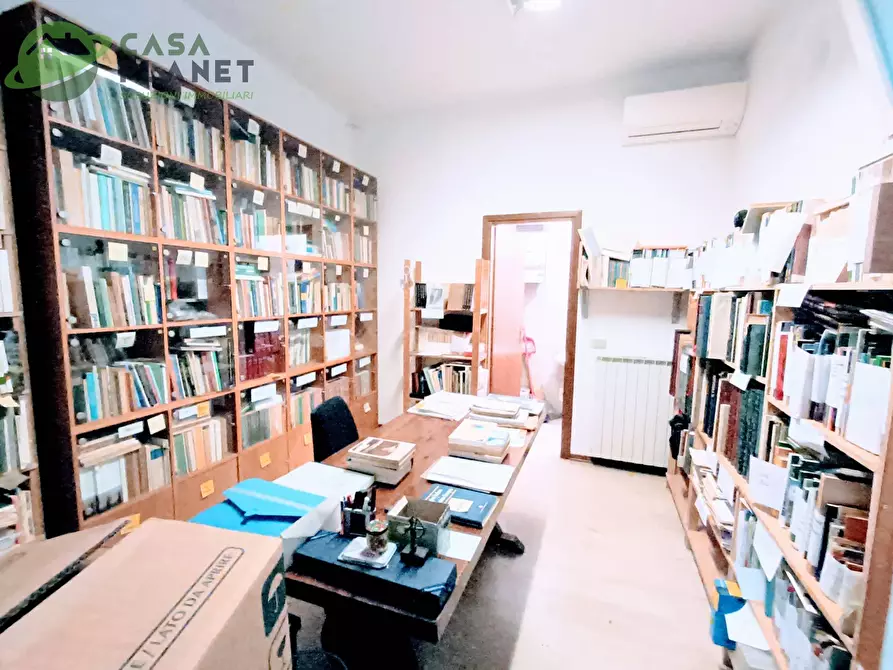 Immagine 1 di Negozio in vendita  in VIA BARBIERO a Mogliano Veneto