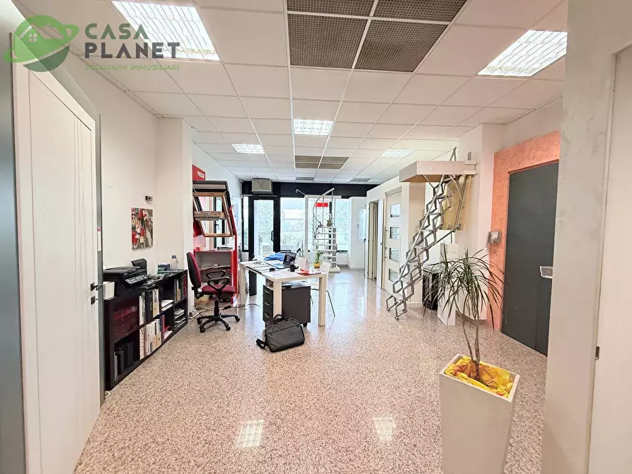 Immagine 4 di Negozio in vendita  in VIA SVEVO a Mogliano Veneto