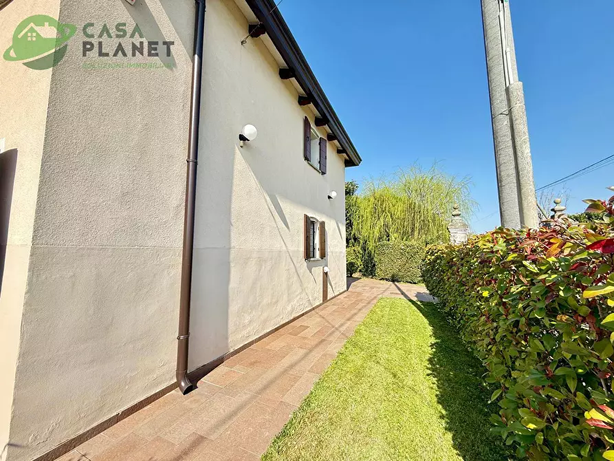 Immagine 7 di Casa semindipendente in vendita  in VIA SELVE a Mogliano Veneto