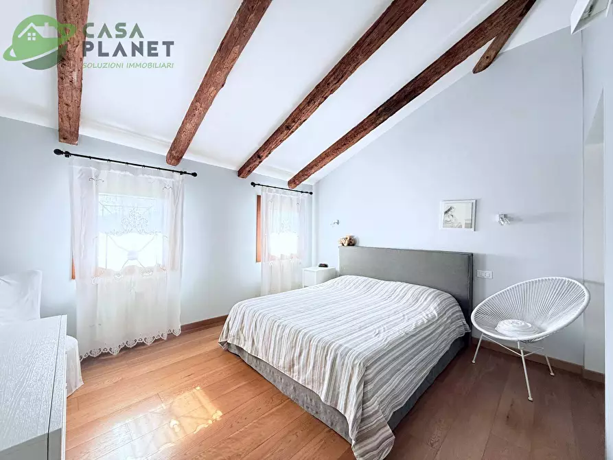 Immagine 13 di Casa semindipendente in vendita  in VIA SELVE a Mogliano Veneto