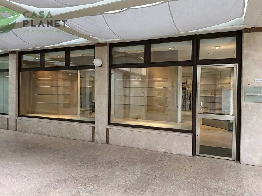 Immagine 6 di Locale commerciale in affitto  in VIA MATTEOTTI a Mogliano Veneto