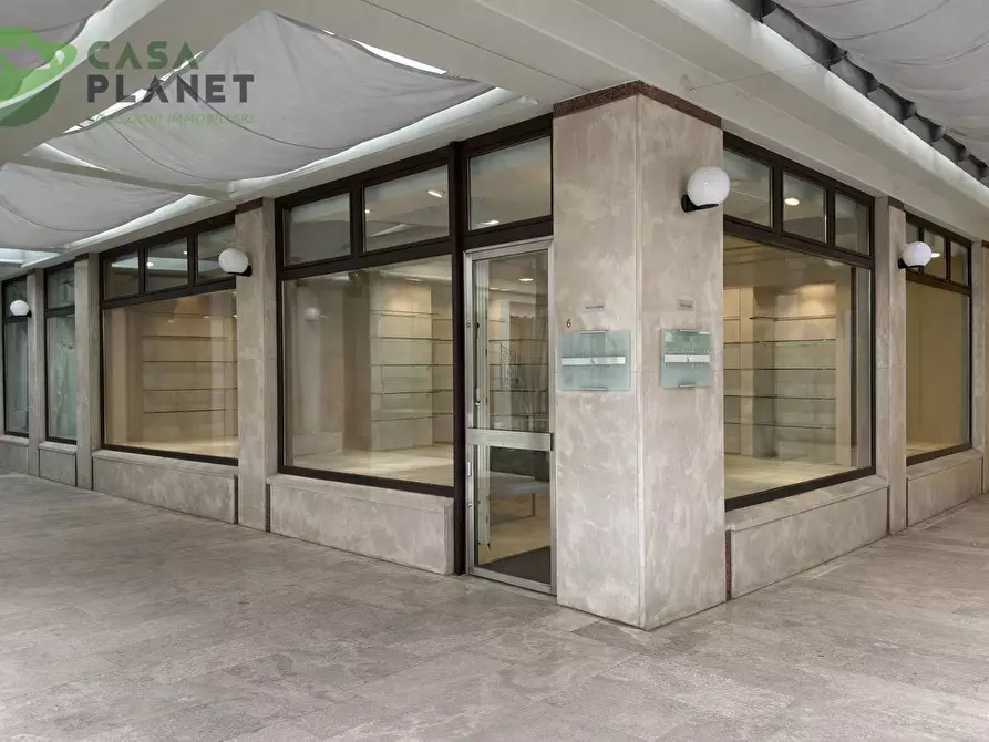 Immagine 7 di Locale commerciale in affitto  in VIA MATTEOTTI a Mogliano Veneto