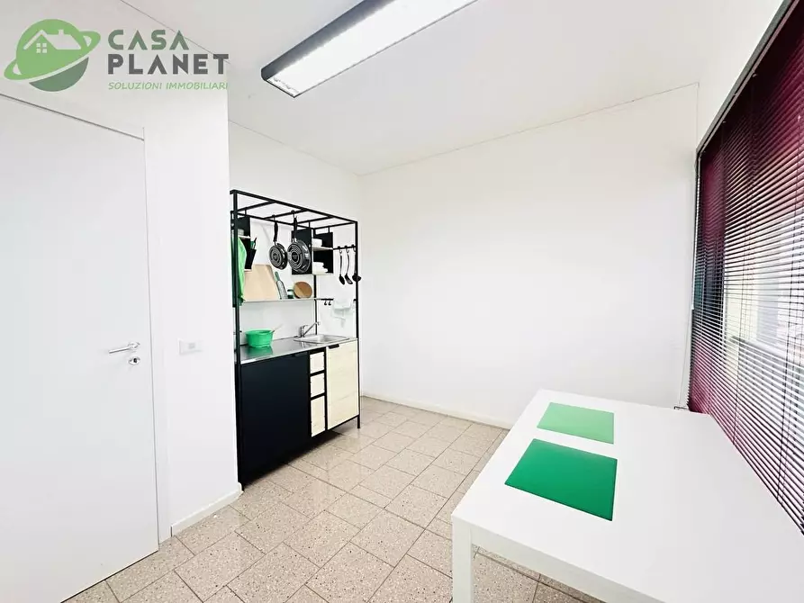 Immagine 11 di Ufficio in affitto  in via Mattei a Annone Veneto