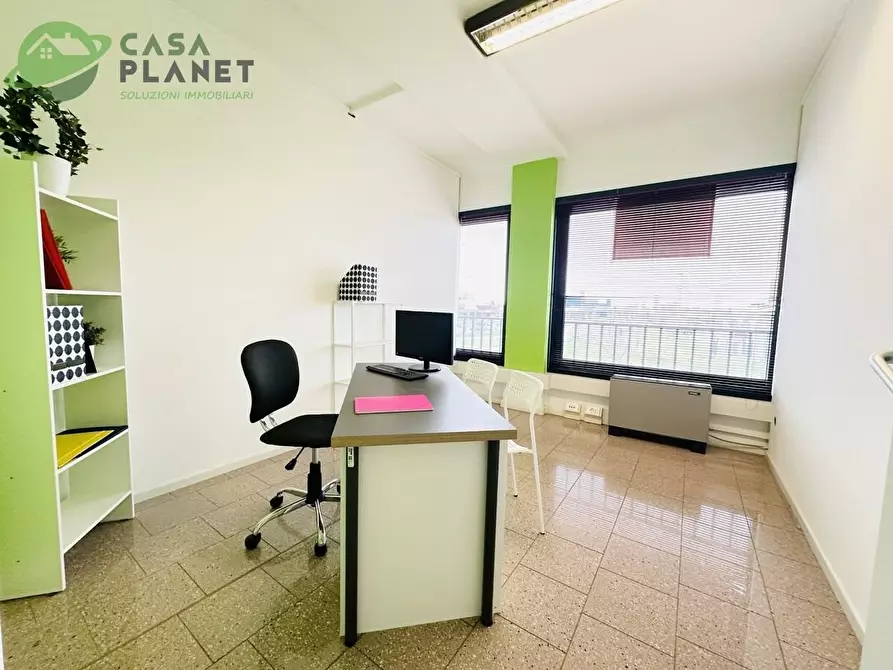 Immagine 4 di Ufficio in affitto  in via Mattei a Annone Veneto
