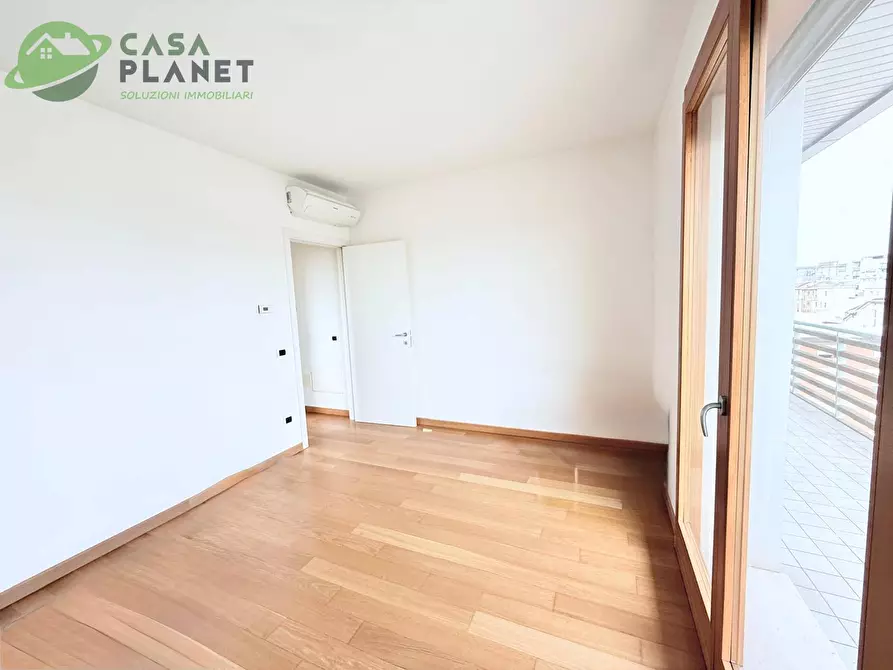 Immagine 14 di Appartamento in vendita  in VIA ALTOBELLO a Venezia