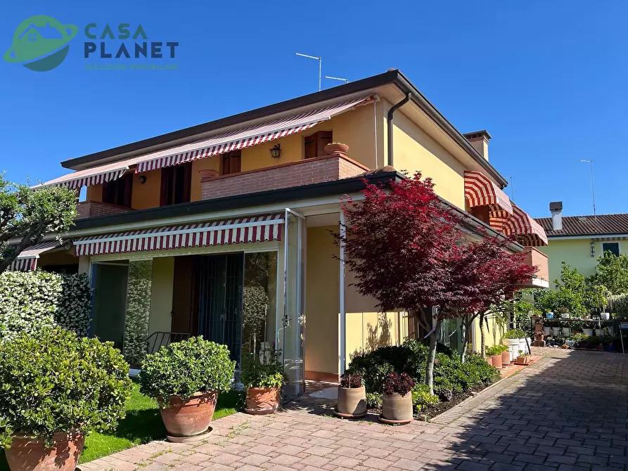 Immagine 1 di Casa semindipendente in vendita  in VIA CONCORDIA a Quarto D'altino