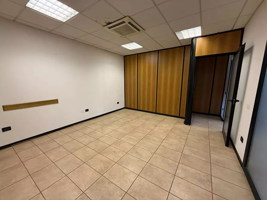 Immagine 16 di Ufficio in vendita  in Via Sant'Anna 4 a Valmontone