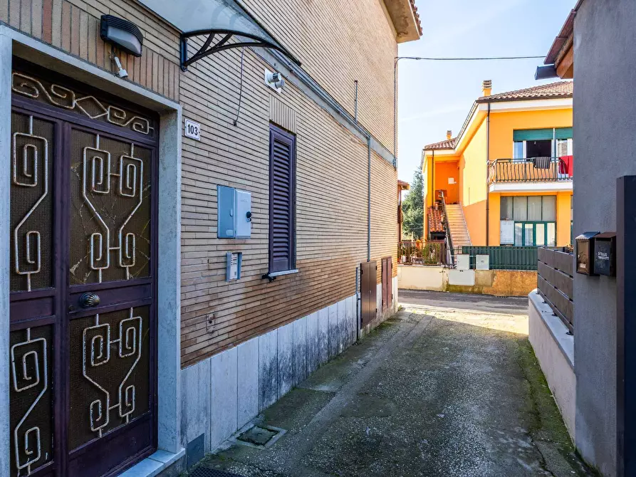 Immagine 21 di Appartamento in vendita  in Via della Colombella 103 a Palestrina