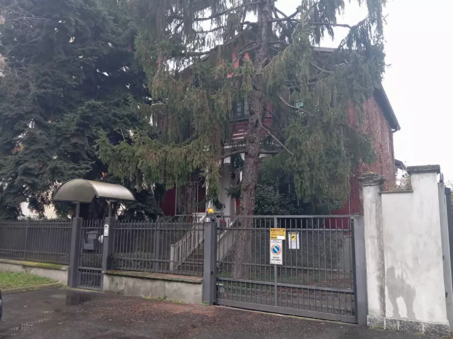 Immagine 2 di Appartamento in vendita  in Via Ugo Foscolo 12 a Cinisello Balsamo