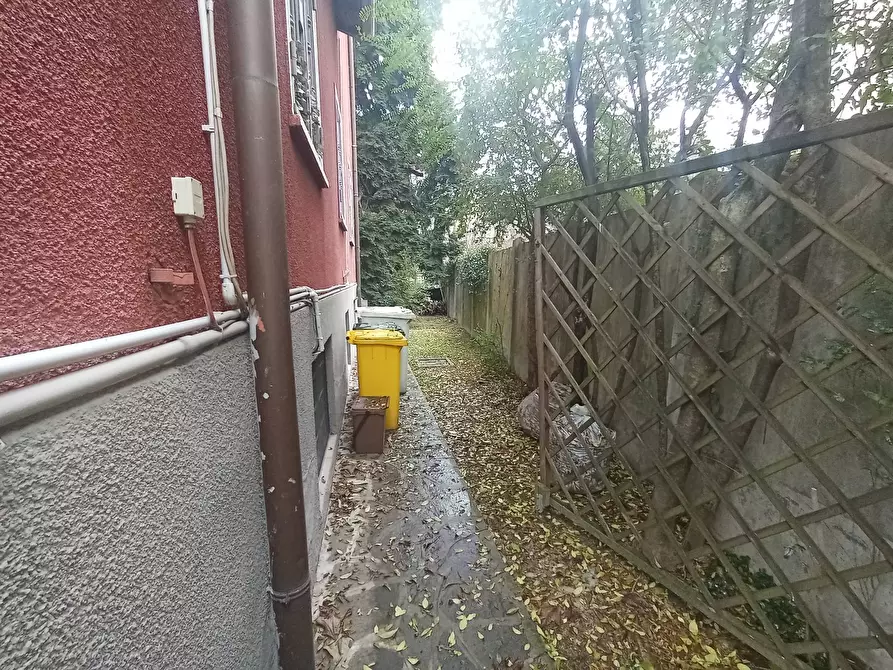 Immagine 20 di Appartamento in vendita  in Via Ugo Foscolo 12 a Cinisello Balsamo