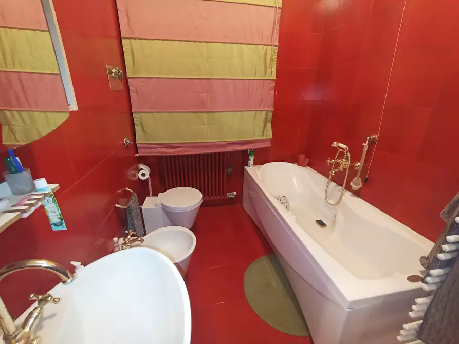 Immagine 35 di Appartamento in vendita  in Via Ugo Foscolo 12 a Cinisello Balsamo