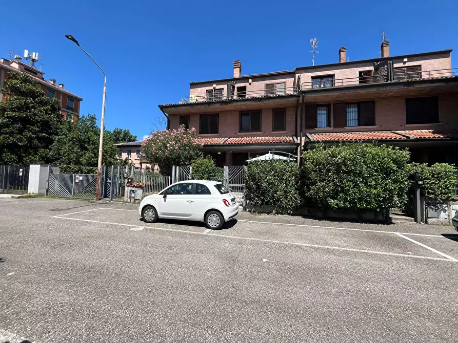 Immagine 1 di Villetta a schiera in vendita  in via Cesare Battisti 11 a Cinisello Balsamo