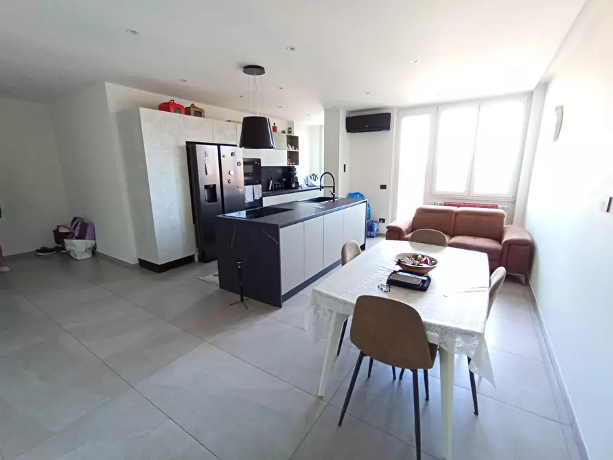 Immagine 4 di Appartamento in vendita  in Viale Rinascita 64 a Cinisello Balsamo