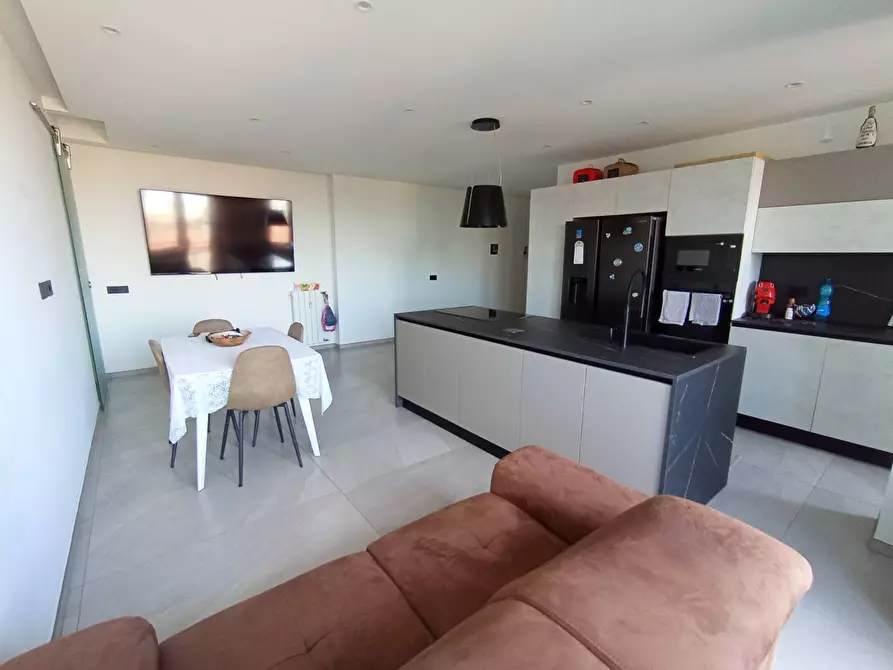 Immagine 6 di Appartamento in vendita  in Viale Rinascita 64 a Cinisello Balsamo