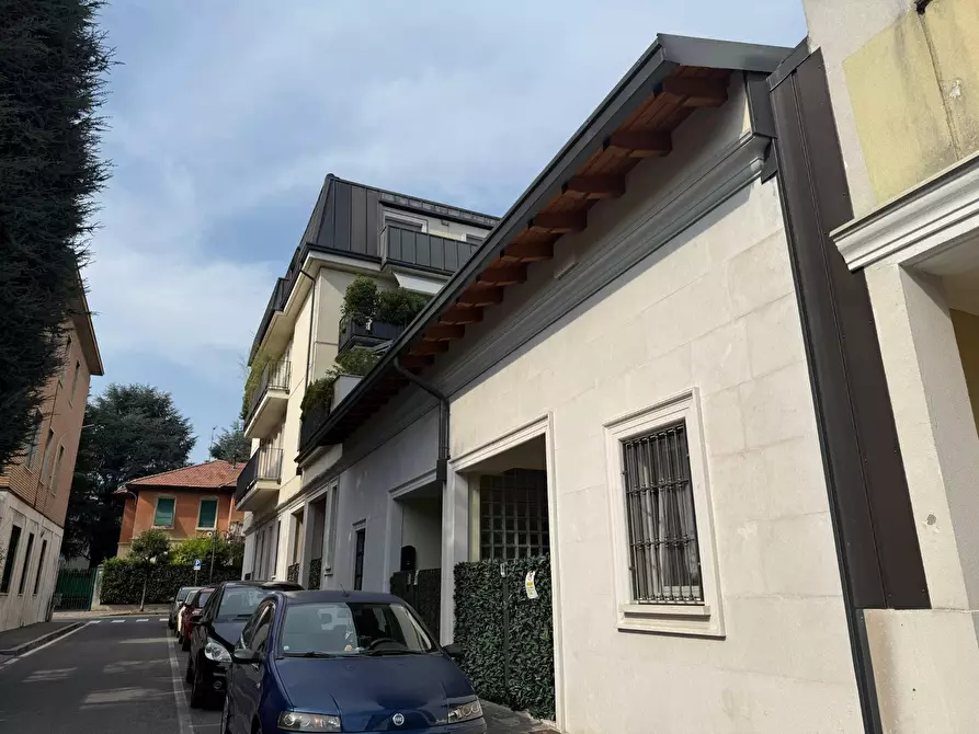 Immagine 30 di Appartamento in vendita  in Via Fratelli Sabatelli 9 a Seregno