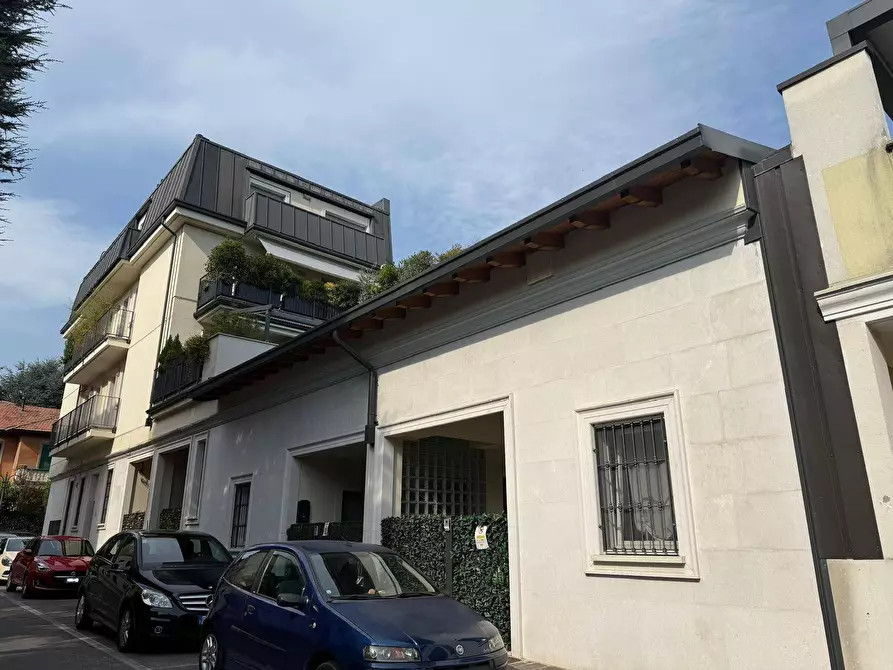 Immagine 2 di Appartamento in vendita  in Via Fratelli Sabatelli 9 a Seregno