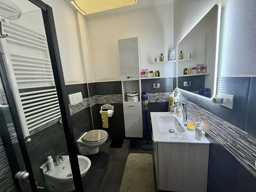 Immagine 18 di Appartamento in vendita  in Via Fratelli Sabatelli 9 a Seregno